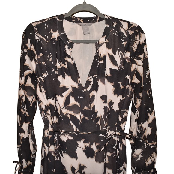 H&M‎ $35 Leaf Print Long Sleeve Tie Waist Dress Black Ivory Medium - Picture 3 of 4
